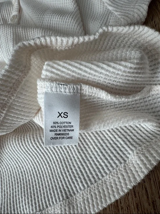 PacSun Cream Ribbed Henley Crop - Picture 4 of 4